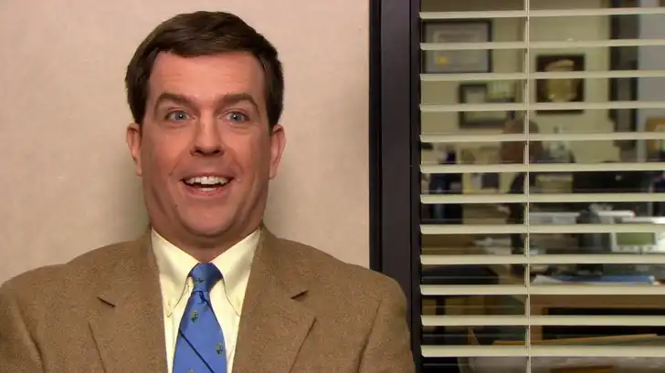 Топ самых раздражающих персонажей сериалов: выбор интернет-пользователей 5 Энди Бернард («Офис»).