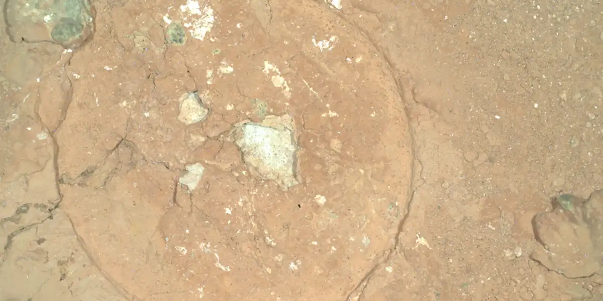 «Марсианские зелёные пятна: загадка для землян»