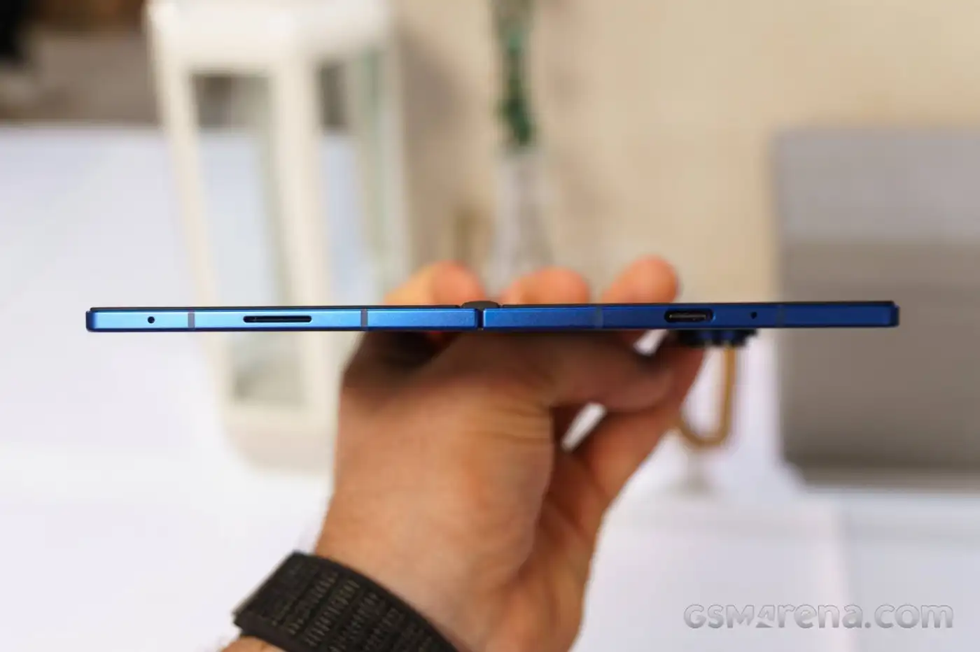 Почему у Samsung Galaxy Z Fold7 нет более ёмкой батареи?