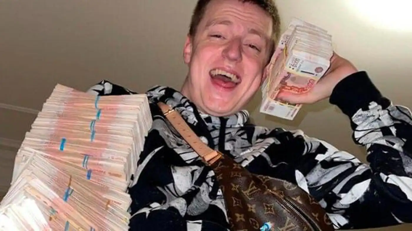 Казахстан объявил в международный розыск треш-стримера Mellstroy