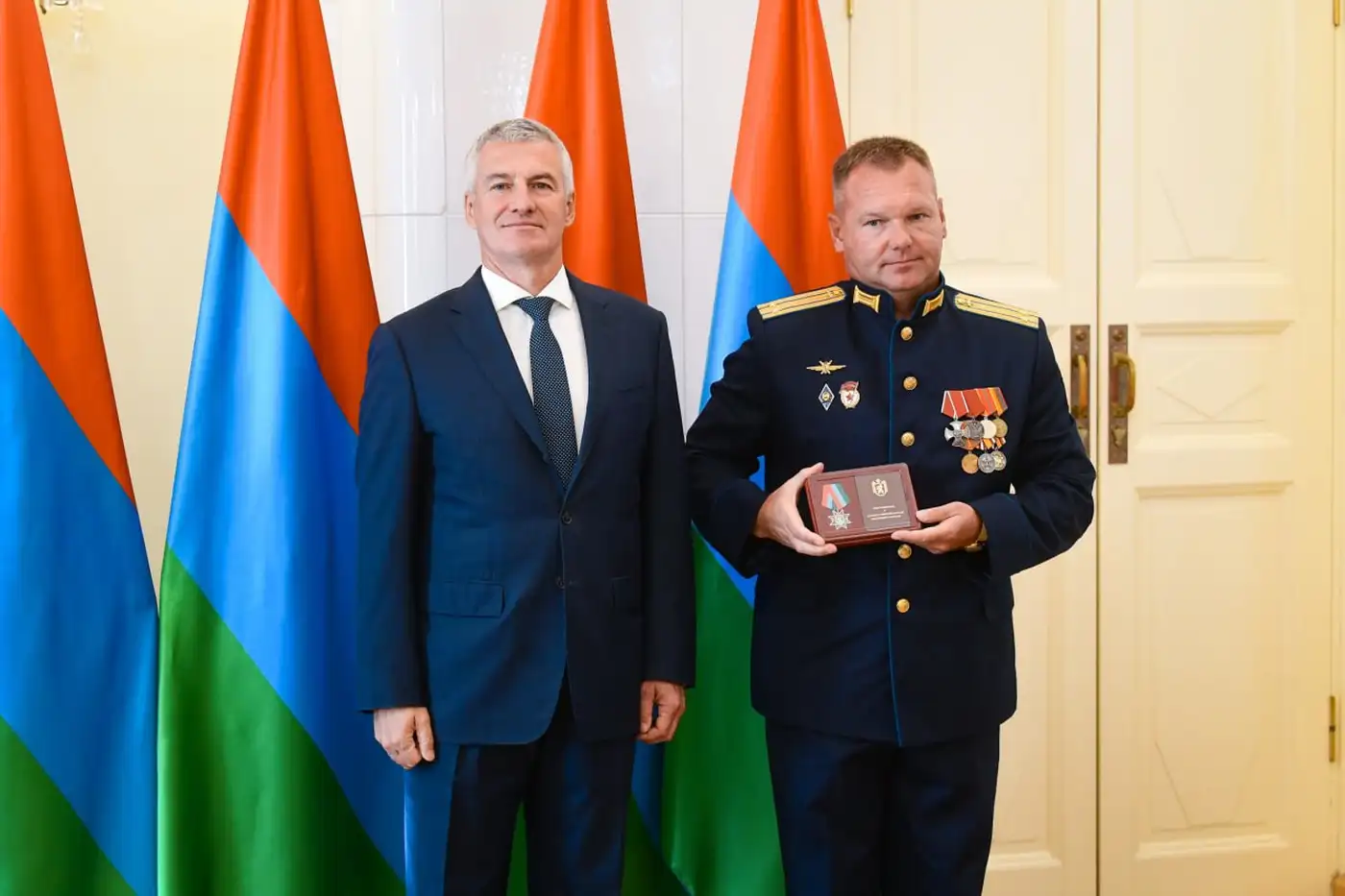 Минус подполковник с крылышками…