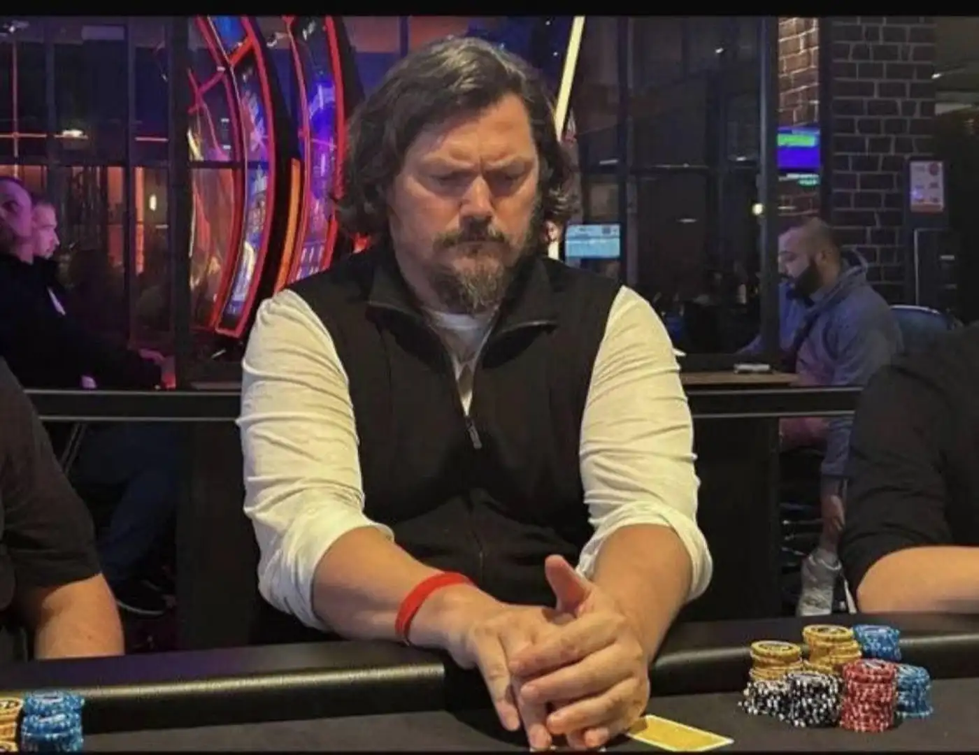 Попа РПЦ отстранили из-за пристрастия к азартным играм